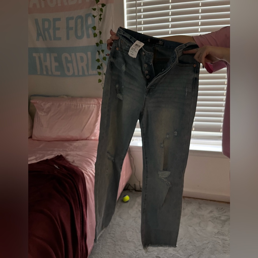 light denim mom jeans